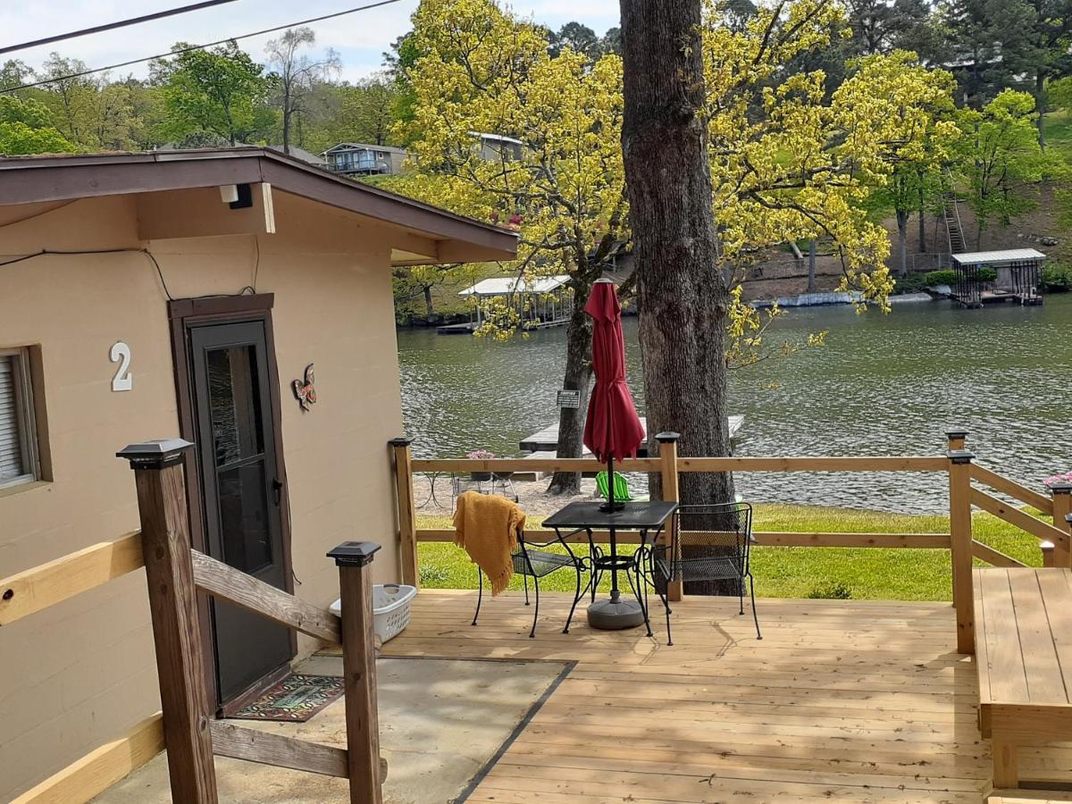 #02 - Unique Lakeside Studio Cottage- Pet Friendly Hot Springs Bagian luar foto